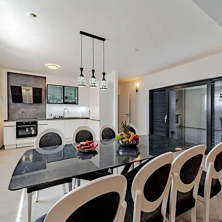 Holiday home Stunning In With Wifi *